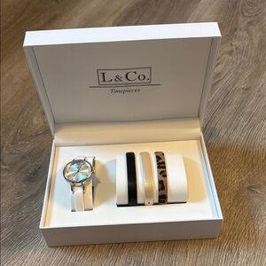NWT - Silver and White womens watch set! Brand new